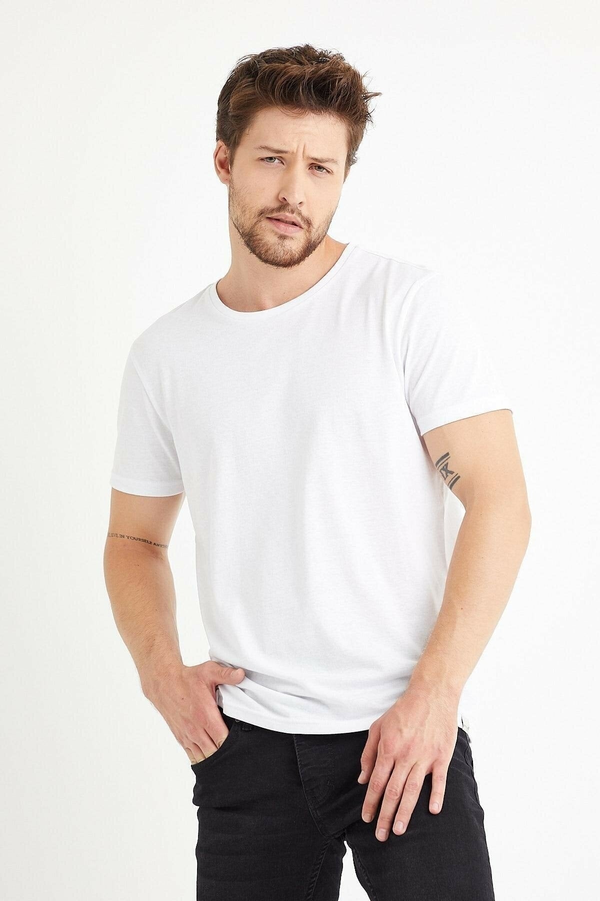Weißes Herren-T-Shirt aus Baumwolle mit normalem Rundhalsausschnitt und bequemer Passform