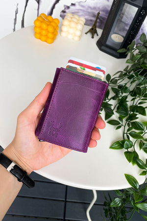 Pescol - Lilafarbener Smartcard-Halter/Geldbörse aus echtem Leder mit RFID-Schutzmechanismus, erstklassige Verarbeitung