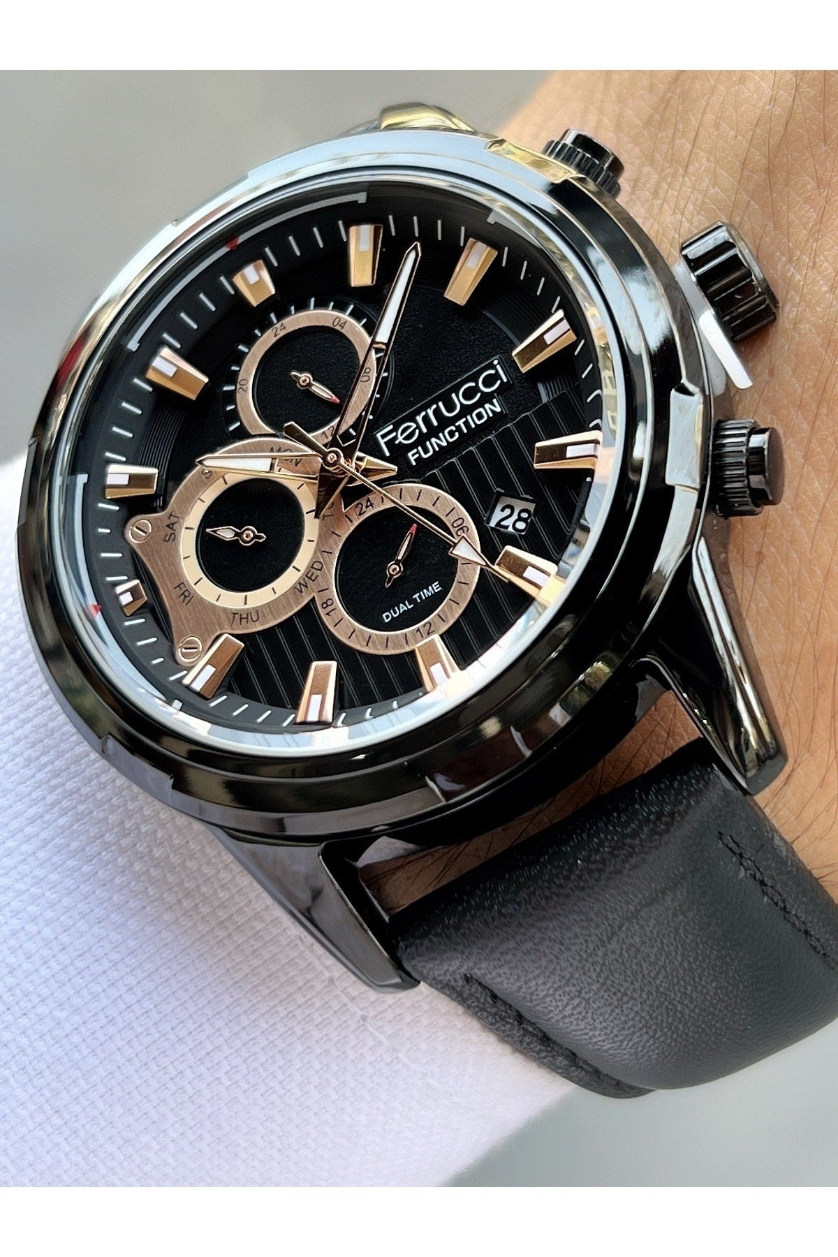 Functions Of Active Black Color 3 Atm Waterproof Leather Band Men'S Wristwatch