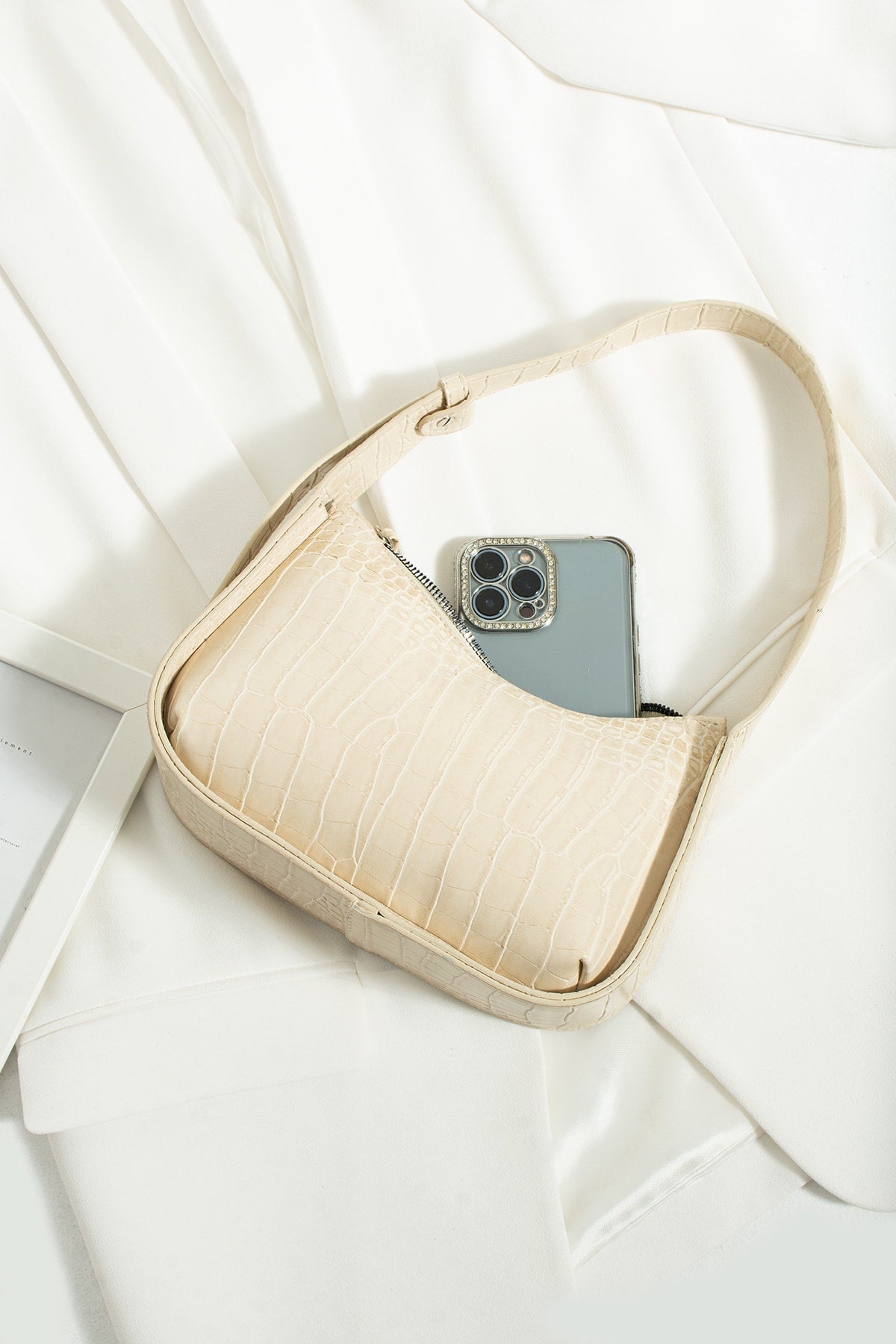 Women'S Crocodile Baguette Bag