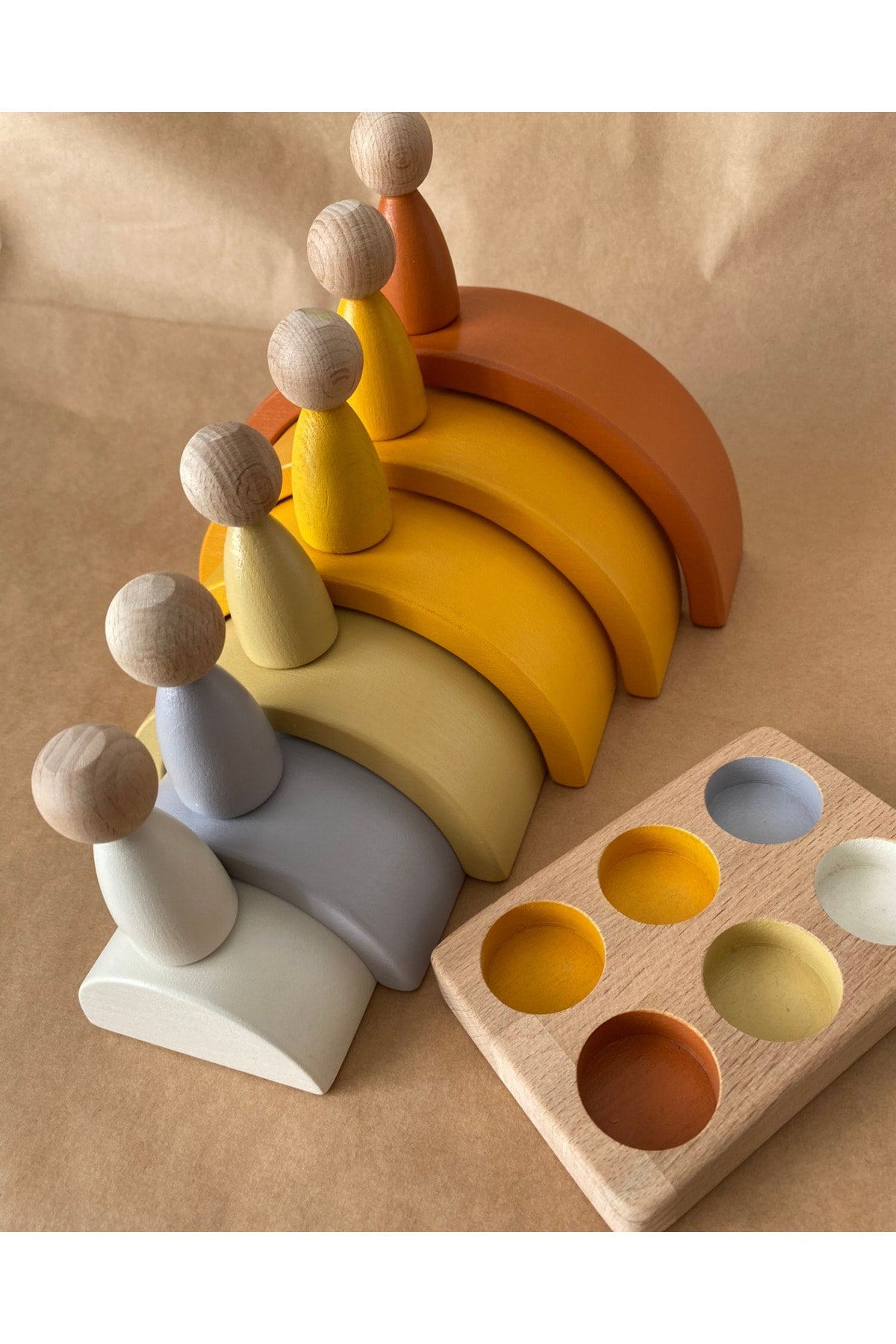 Waldorf 6-teiliges Regenbogen-Tablett-Set mit 6 Steckfächern, Pastellfarben, passend zu Braun und Gelb
