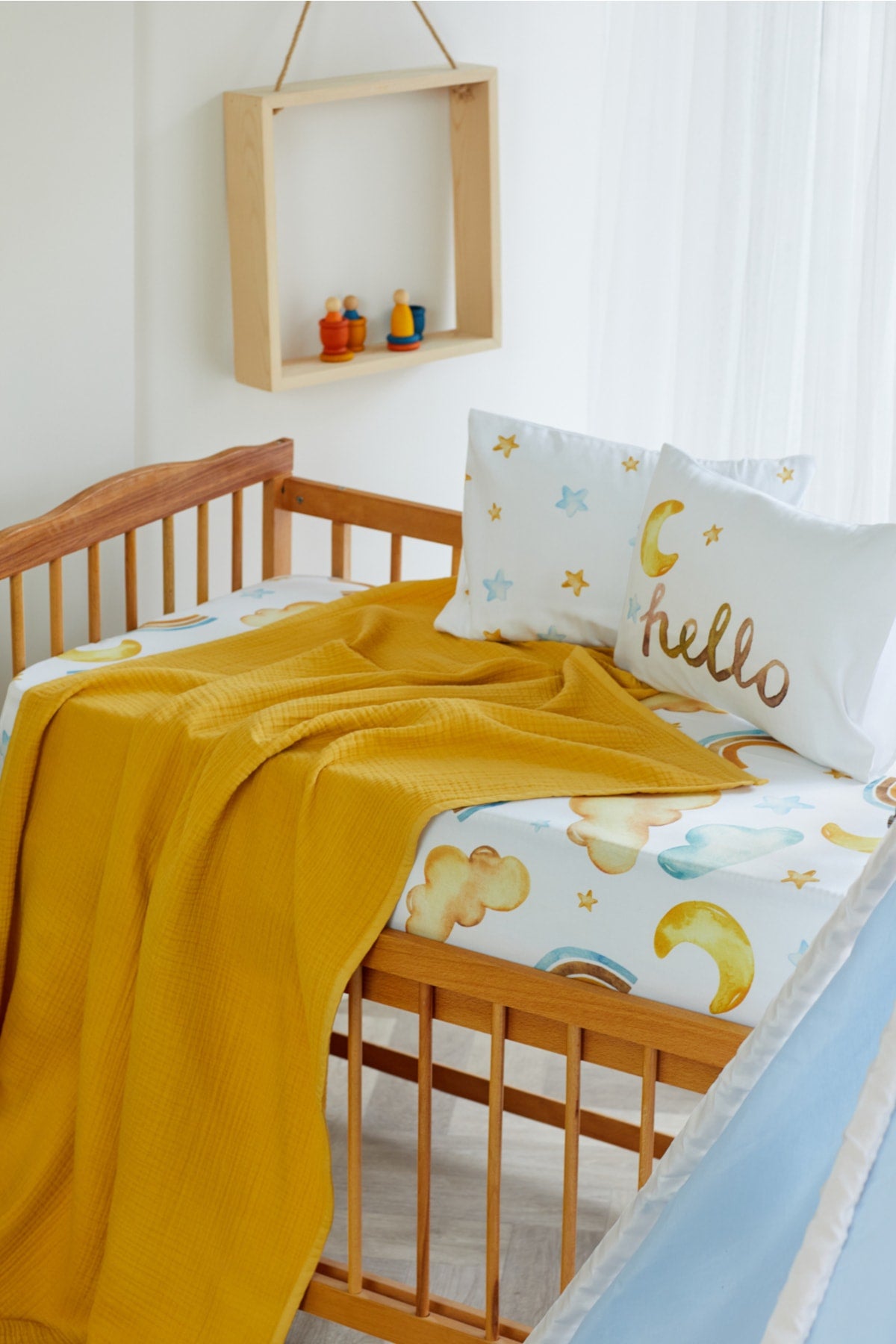 Organic Muslin Picture And Cotton Satin Baby Bedding - Cloud And Sky Theme