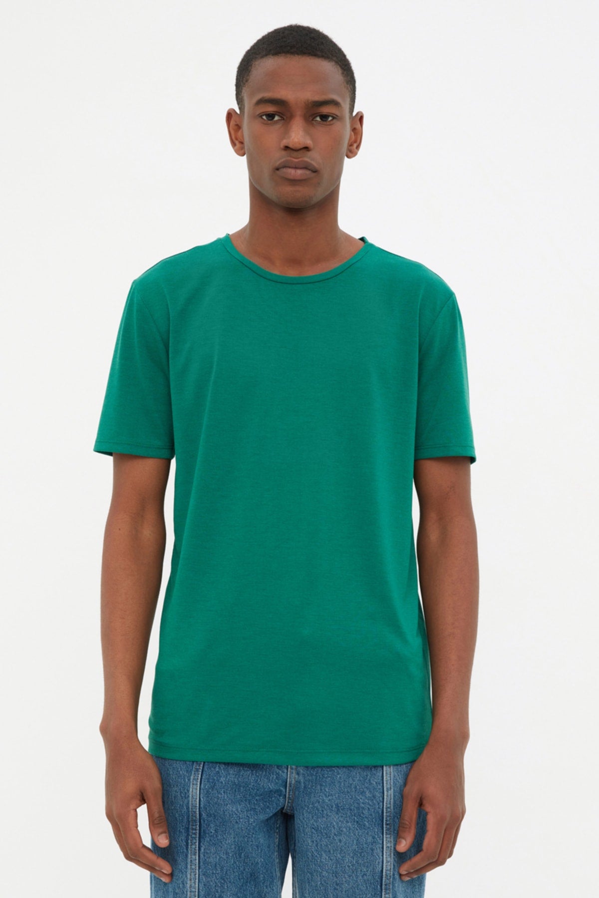Green Men's Basic Slim Fit Crew Neck Short Sleeved T-Shirt TMNSS22TS0270