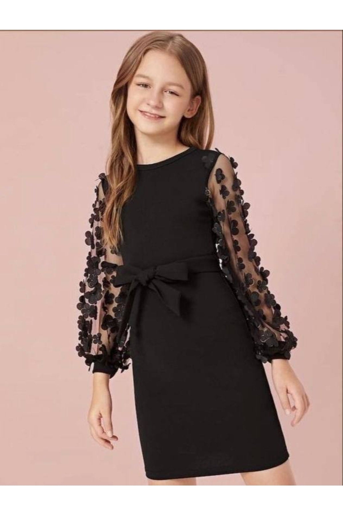 Kinderkleid mit Bindegürtel und Tülldetail, Mykids Collection