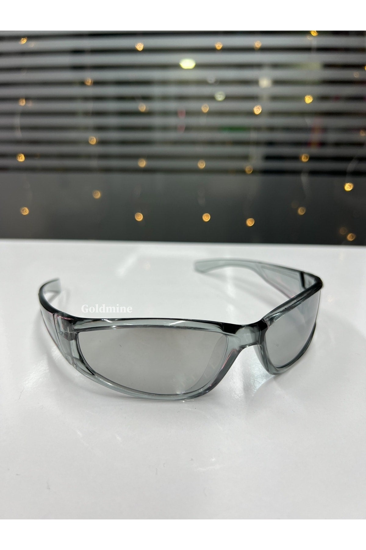 Gerahmte Millennium Y2K Unisex-Design-Sonnenbrille, geräuchert