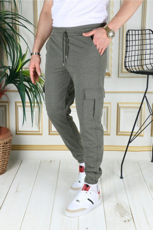 Khakifarbene Cargo-Jogginghose mit Taschen
