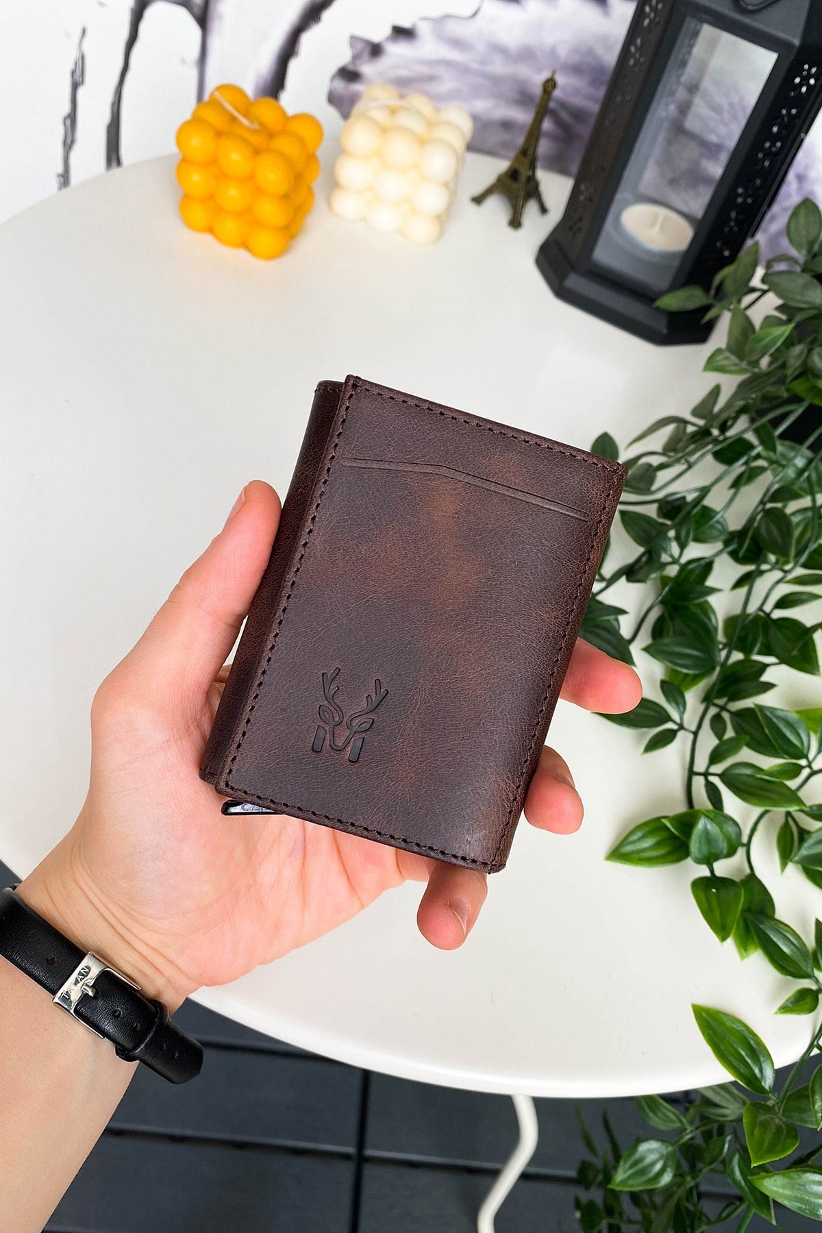 Genuine Leather Card Holder With Rfid Protection Mechanism