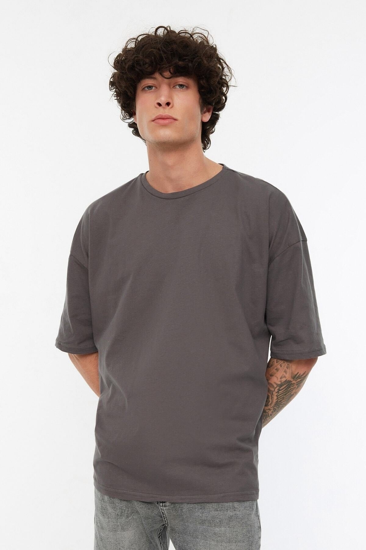 Anthracite Men's Basic 100% Cotton Crew Neck Oversized Short Sleeved T-Shirt