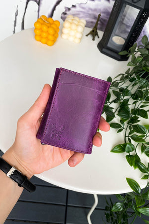 Pescol - Lilafarbener Smartcard-Halter/Geldbörse aus echtem Leder mit RFID-Schutzmechanismus, erstklassige Verarbeitung