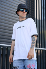 Men's New Season Oversize Man Hand Written Pattern Collar Detailed Summer T-shirt
