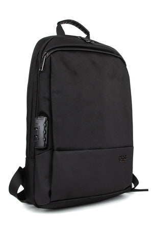 Schützen Sie Ihren Laptop mit einem wasserdichten, gefütterten Rucksack: 15,6-Zoll-Laptopfach, USB-Kabel