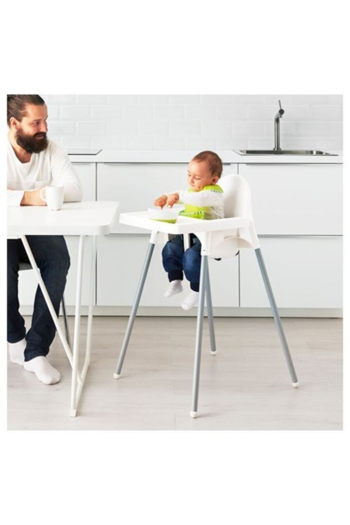 Unisex White Antelope Highchair with Tray