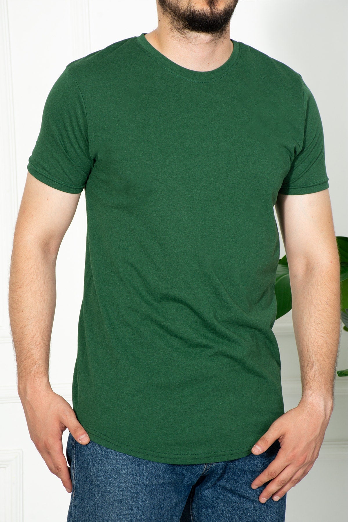  Зеленая мужская тонкая футболка