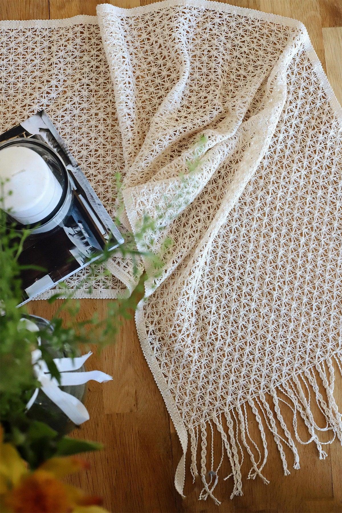 Runner Tablecloth Raw Cotton Knitted Lace Fringed Cream 37x150 Cm - Swordslife