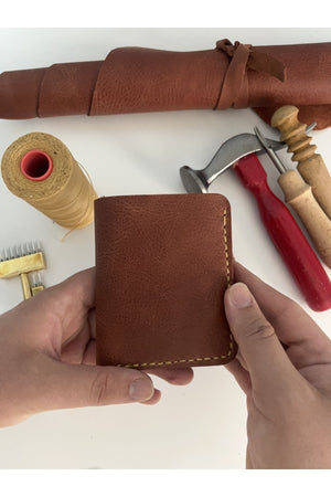 Geldbörse aus echtem Leder mit Karten- und Bargeldfach – personalisierter Namensdruck (Schlüsselanhänger-Geschenk)