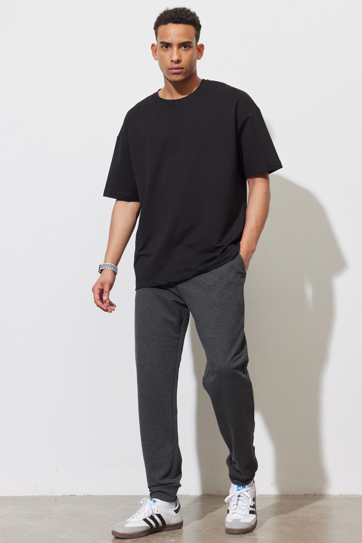 Standard Fit Normal Cut Pocket Bequeme Jogginghose aus Baumwolle