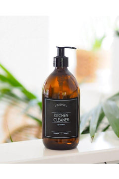300ml amber glass spray bottle with black label