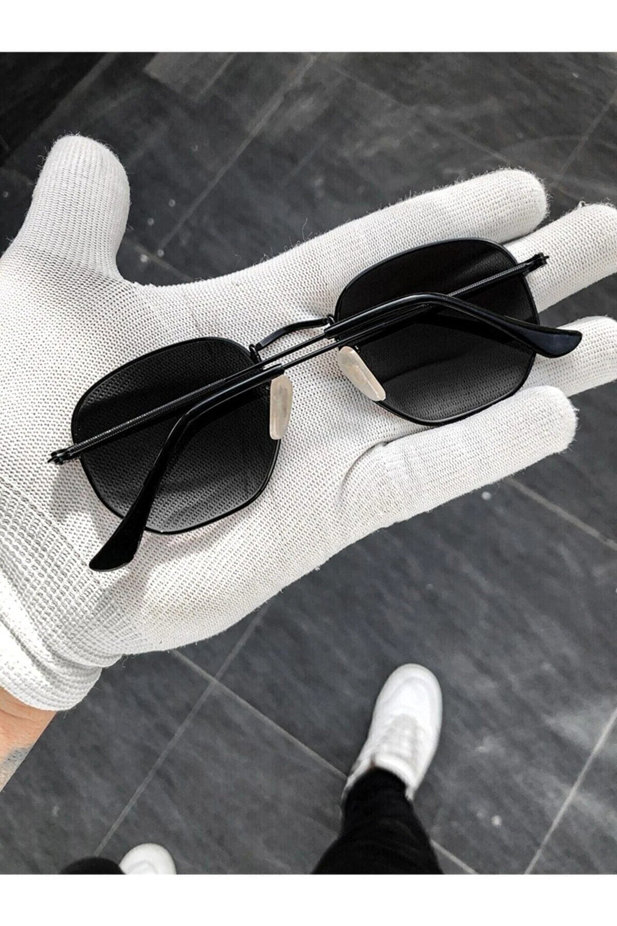 Unisex Black Sunglasses