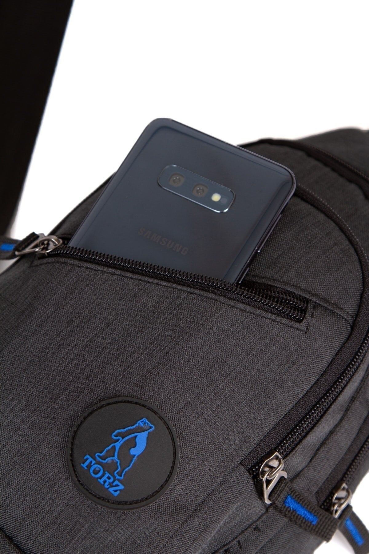 Black Shoulder And Arm Bag Daily Mini Backpack Shoulder Messenger Bag With Headphone Output