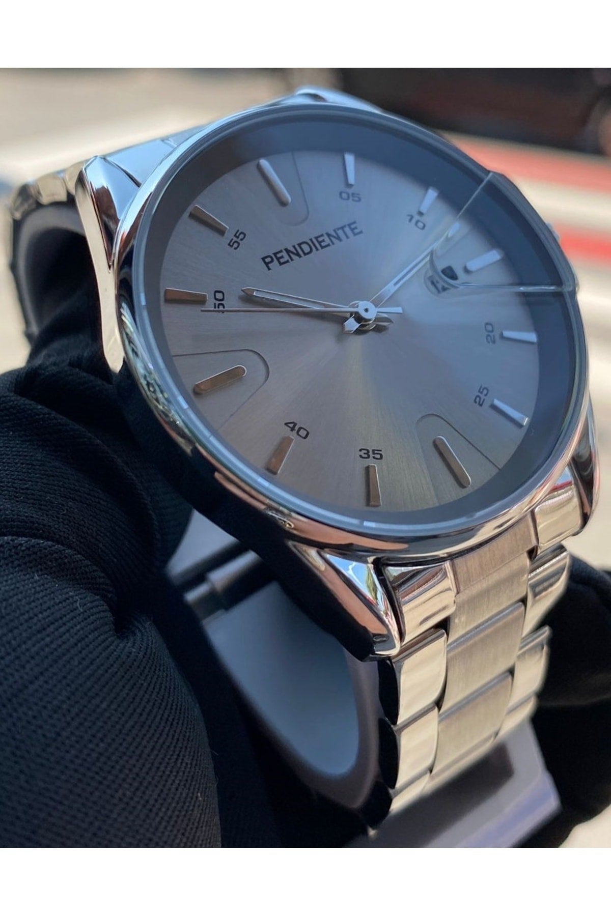 Silberne Herrenarmbanduhr 3 ATM wasserdicht Edelstahl Maschine garantiert