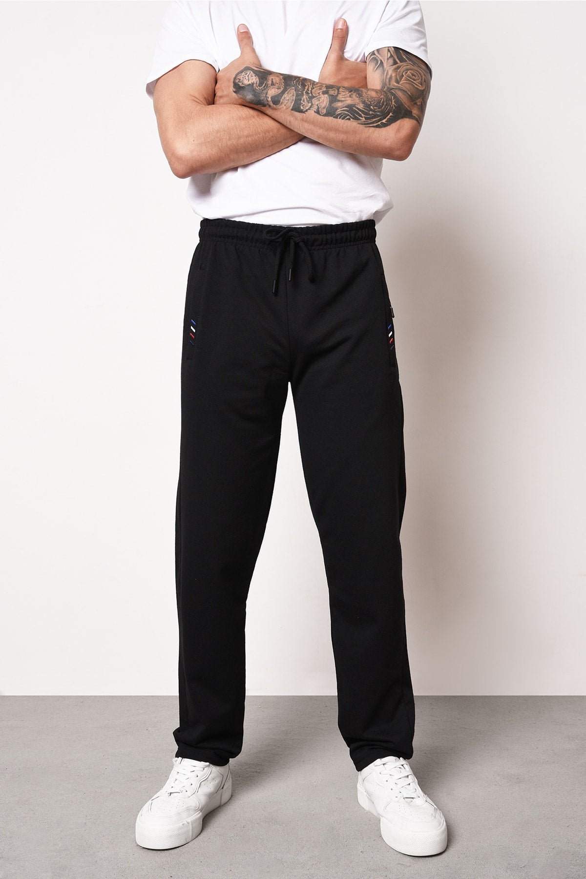 Mtlc045 Black Men's Zipper Pocket Embroidery Detail Straight Leg Casual Fit Sweatpants