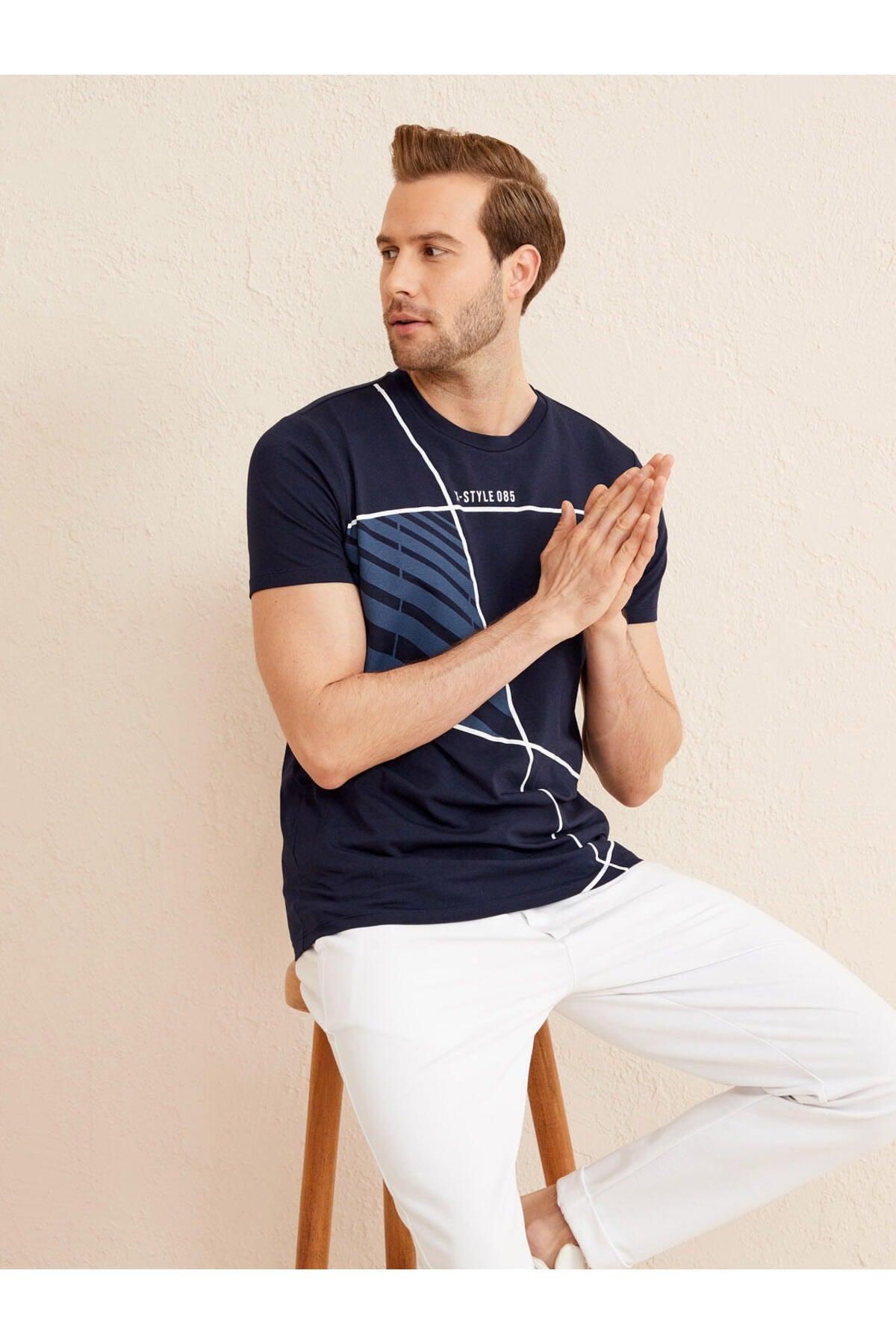 Slim Fit T-Shirt aus Modal mit Rundhalsausschnitt und Print