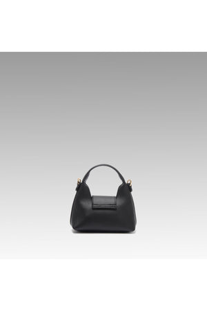 Schwarze Micro-Tasche mit hängendem Accessoire-Detail