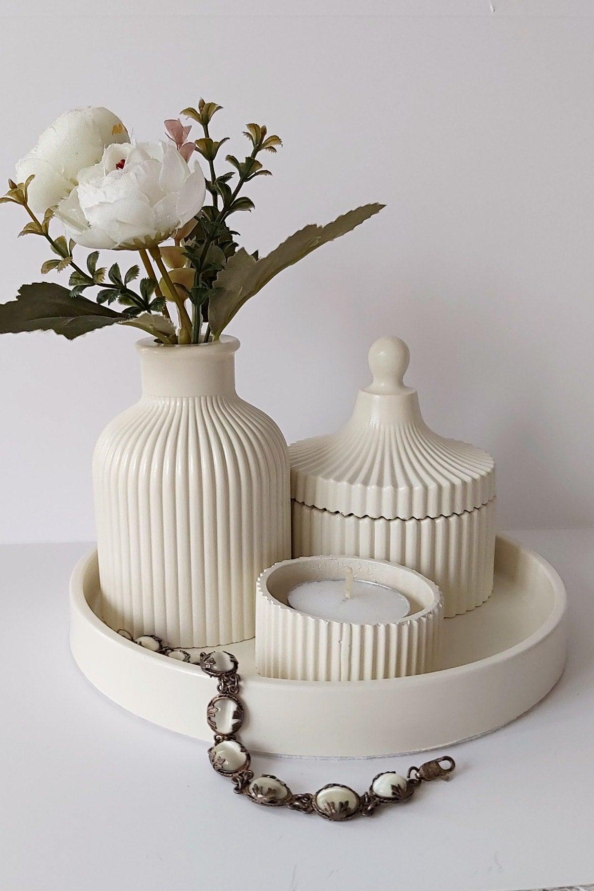 Decoration Set with Mini Cream Vase, Round Tray, and Elegant Box with Lid - Swordslife