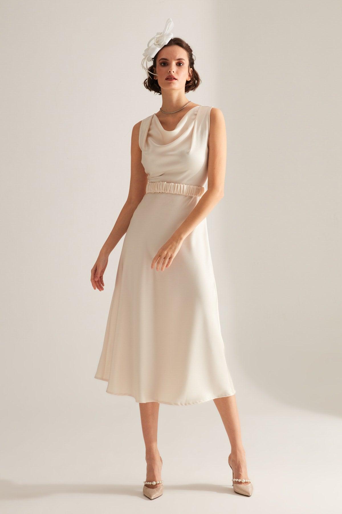 Marina Sleeveless Plunging Collar Flared Skirt Ecru Engagement Dress - Swordslife