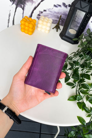 Pescol - Lilafarbener Smartcard-Halter/Geldbörse aus echtem Leder mit RFID-Schutzmechanismus, erstklassige Verarbeitung