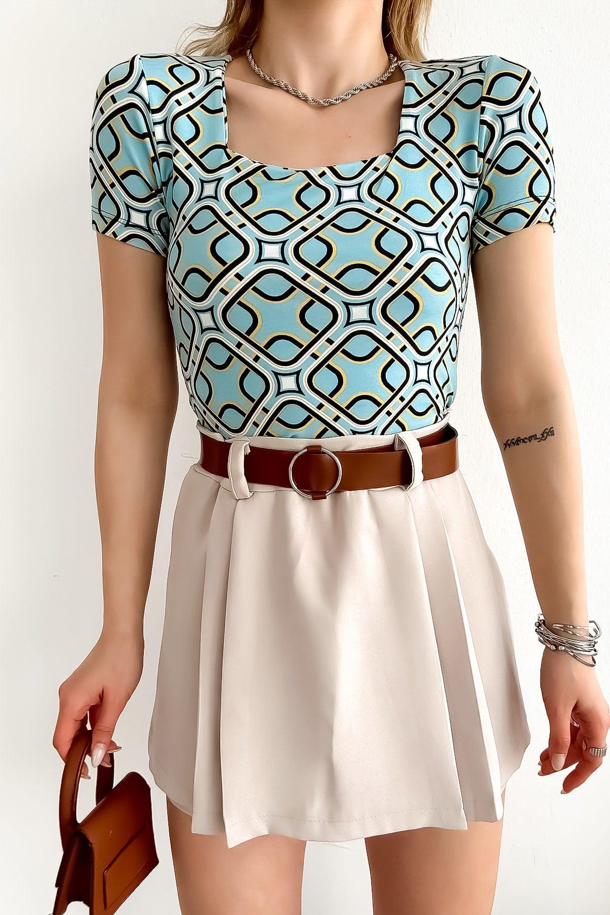 Women's Short Sleeve Square Collar Blue Patterned Blouse - Swordslife