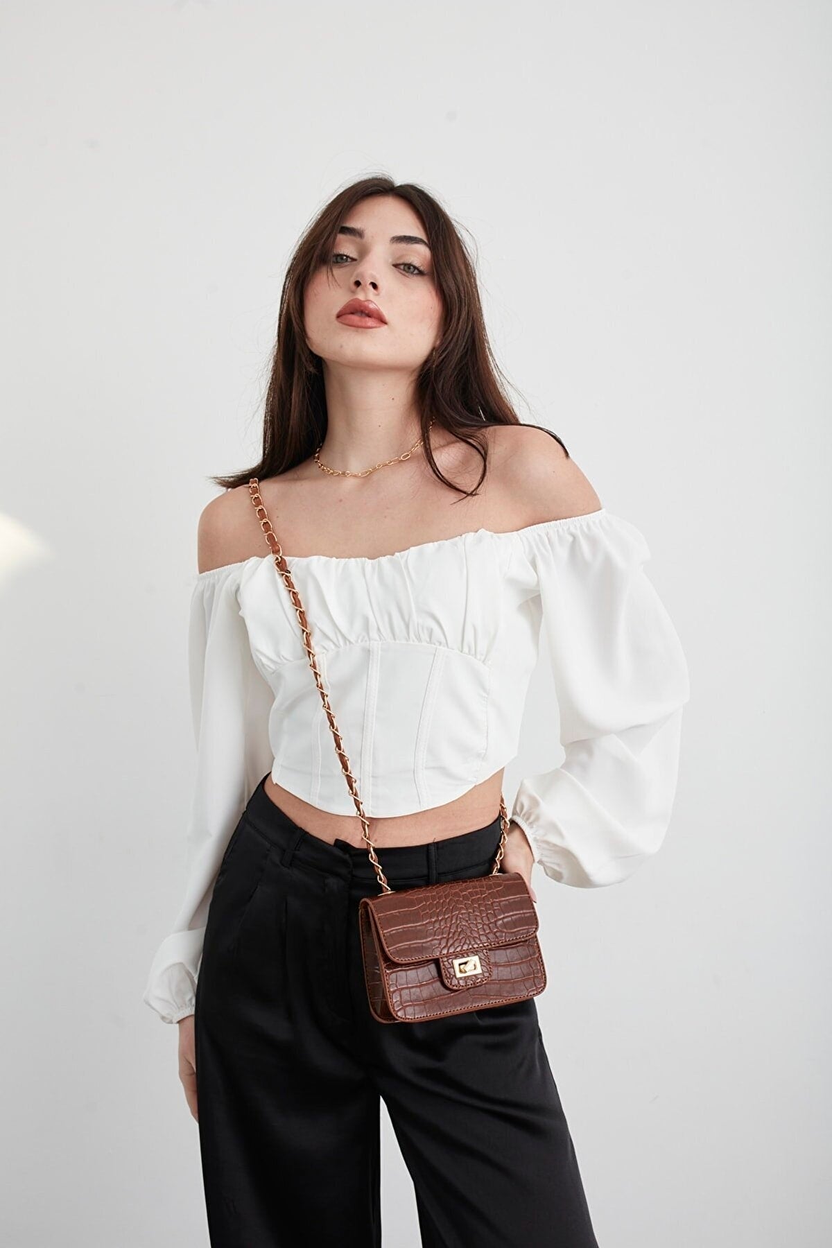 Taba Damen-Mini-Umhängetasche mit Krokodilmuster