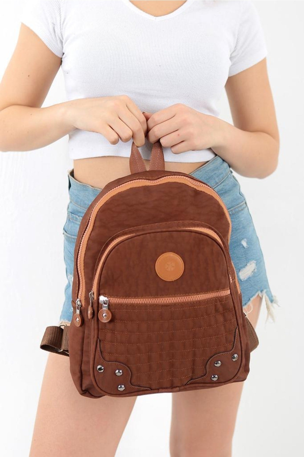 Wasserdichter und schmutzabweisender Rucksack und Schultasche aus Unisex-Knitterstoff in Hellbraun