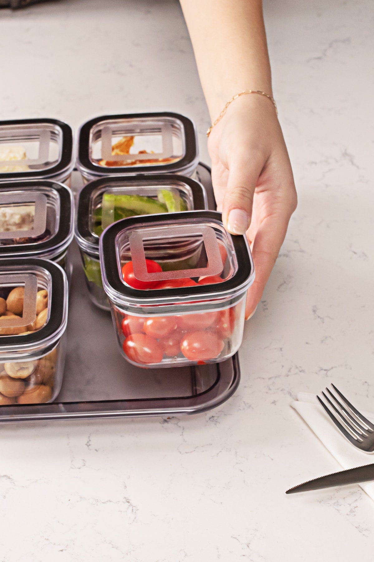 Azza Mini 13 Piece 6 Compartment Storage Snack Breakfast Set With Vacuum Lid Black