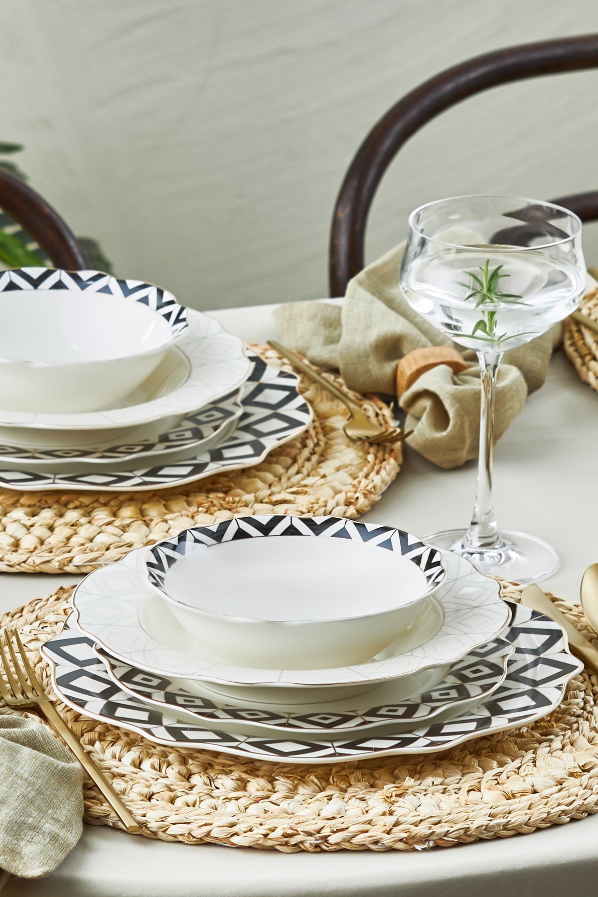 Almond Ethnic Porcelain 24-Piece Dinnerware Set For 6 Persons