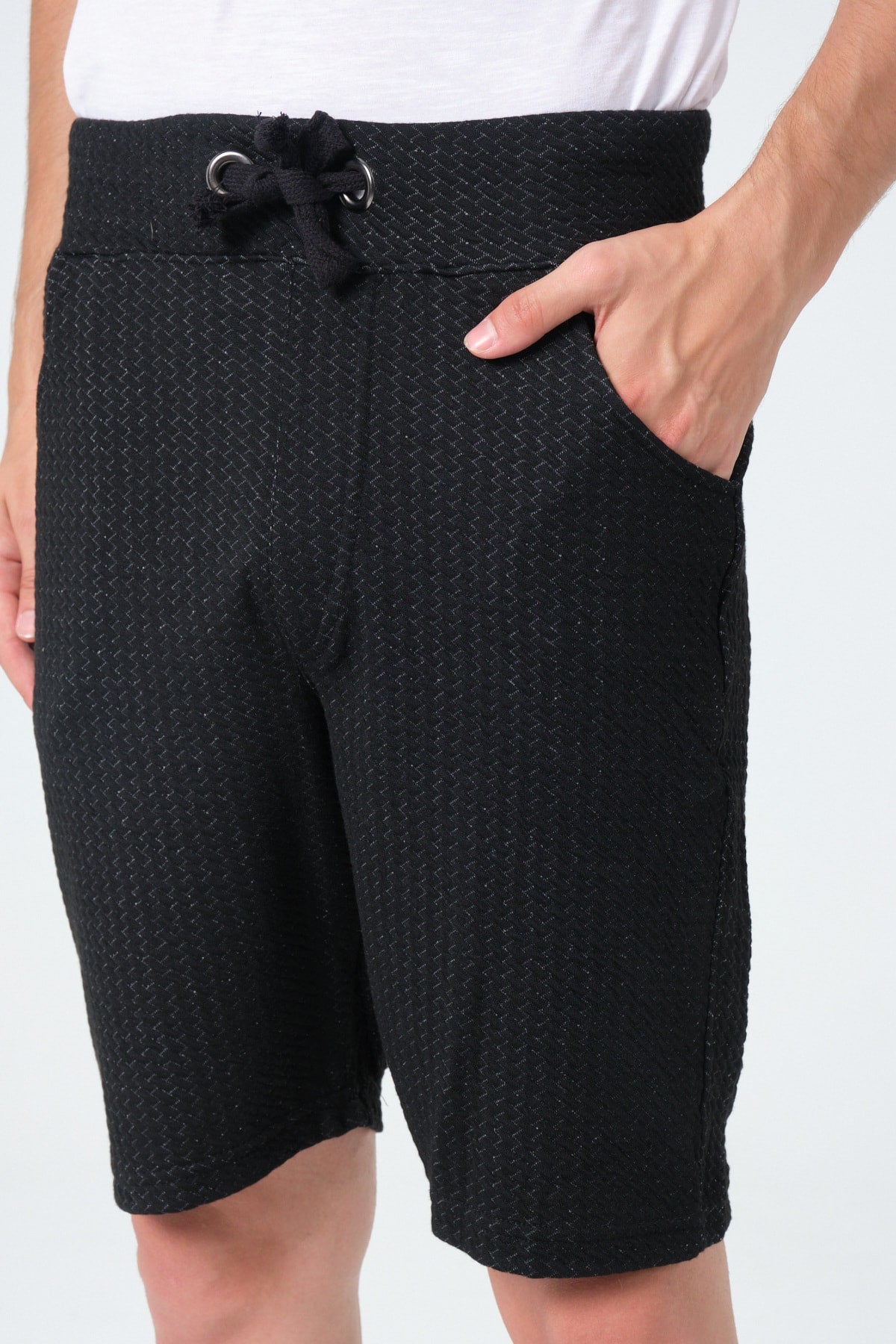 Men'S Regular Fit Pocketed Shorts