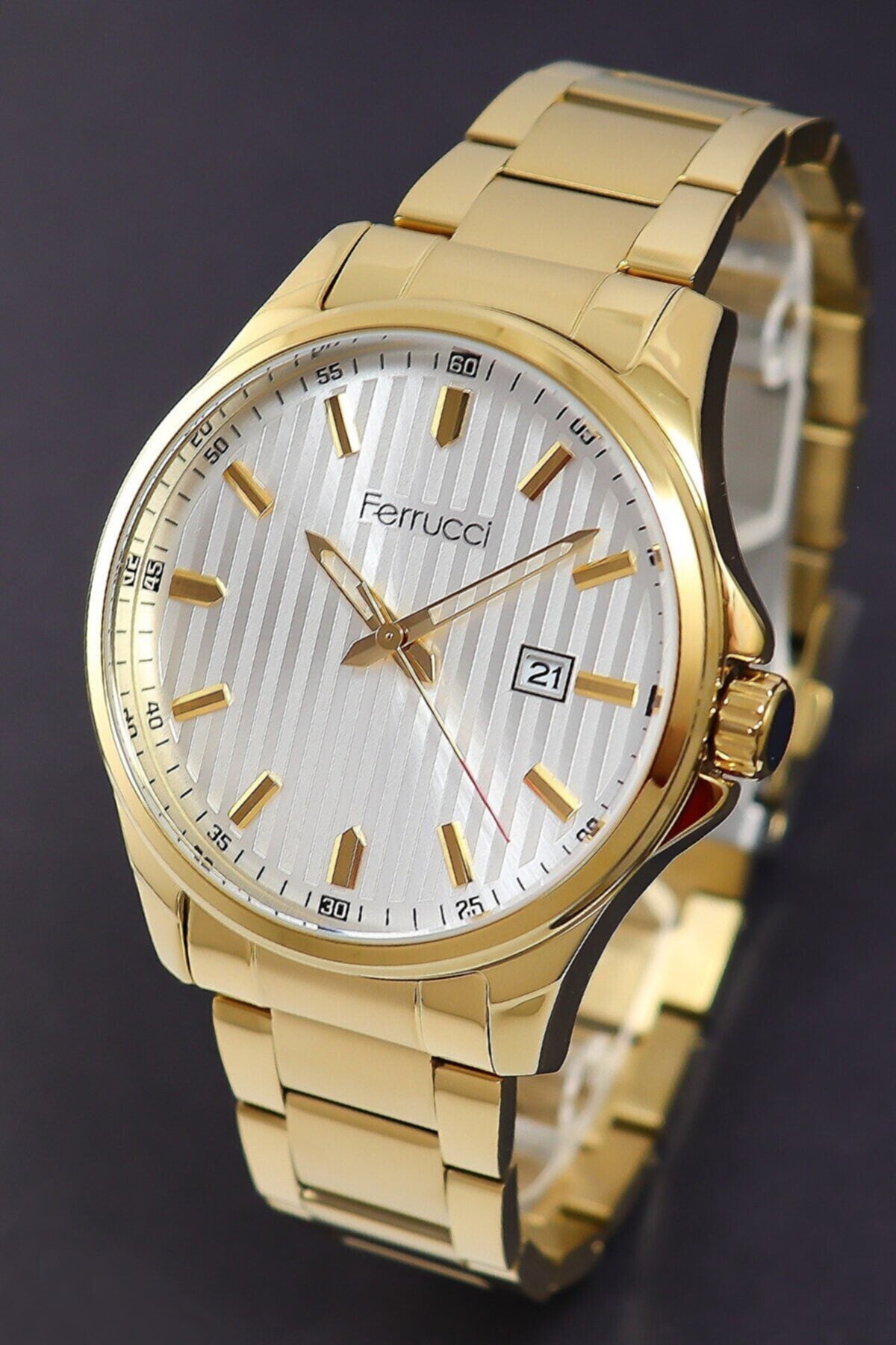 Herren-Armbanduhr mit Kalender und Stahlarmband, goldfarben, 178052