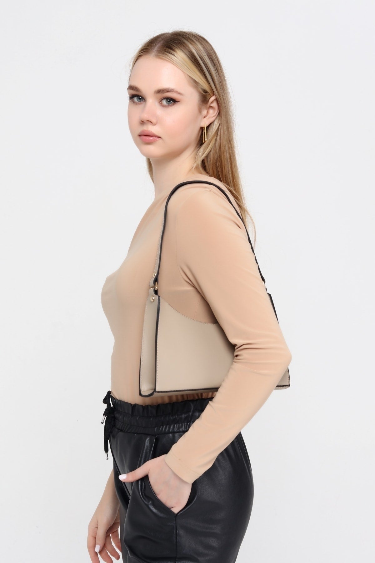 Mink Color Baguette Baguette Hand And Shoulder Bag Gc009023