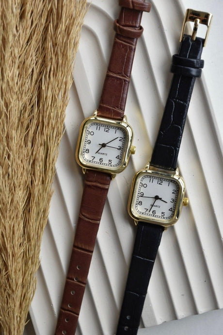 Women's Oval Brown Leather Band Minimal Vintage New Season Gold Wristwatch - Swordslife