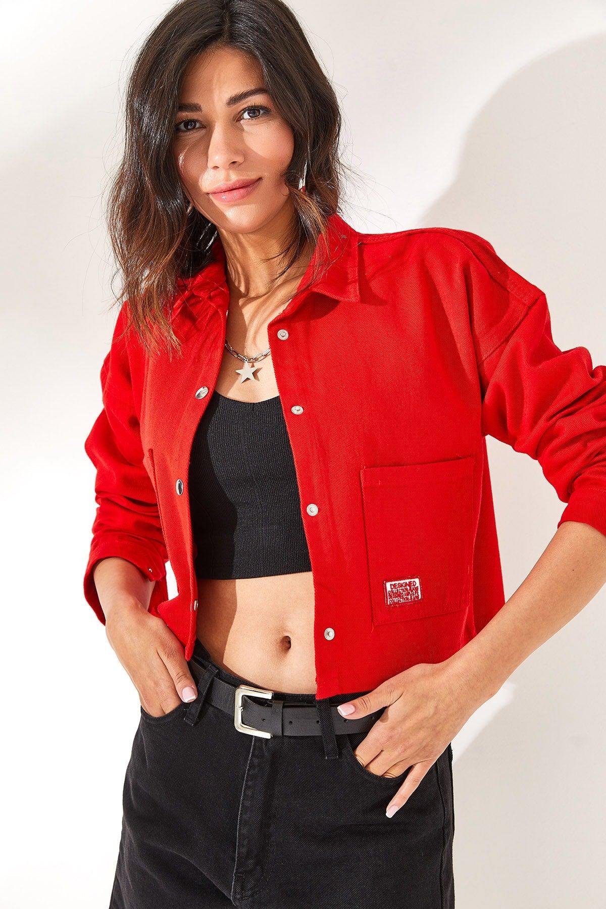 Women's Red Double Pocket Crop Denim Jacket CKT-19000345 - Swordslife