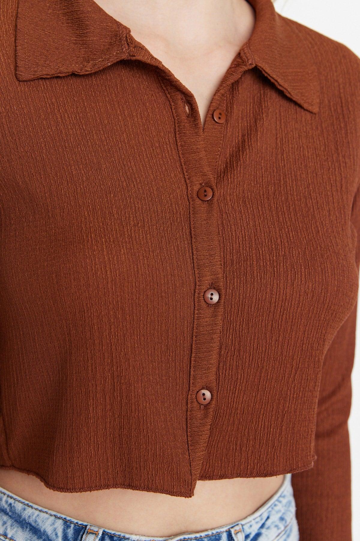 Brown Button Detailed Crop Polo Neck Crepe Knitted Blouse TWOAW22BZ0241 - Swordslife