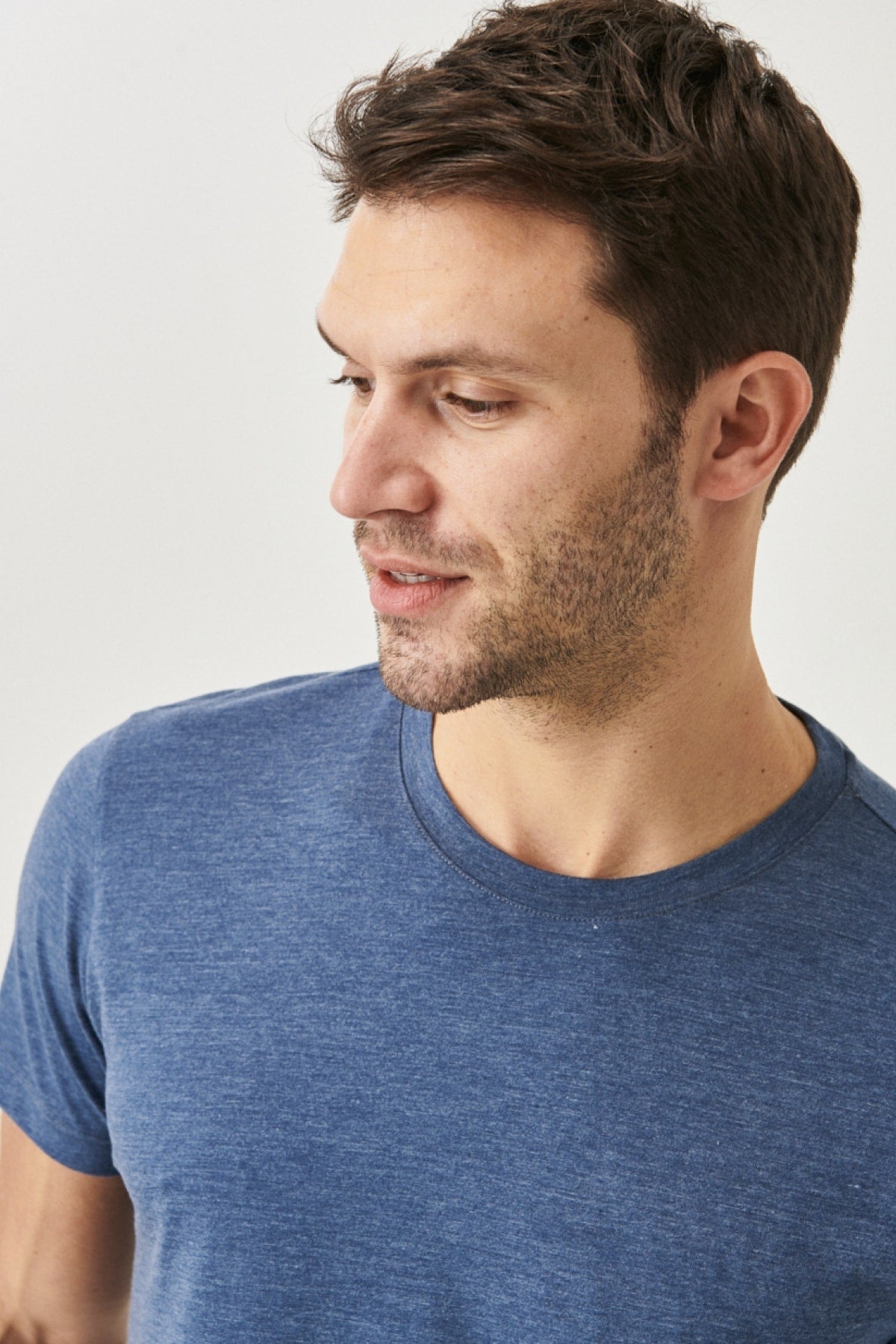  Мужская футболка цвета индиго меланж из хлопка Slim Fit Slim Fit с круглым вырезом и короткими рукавами