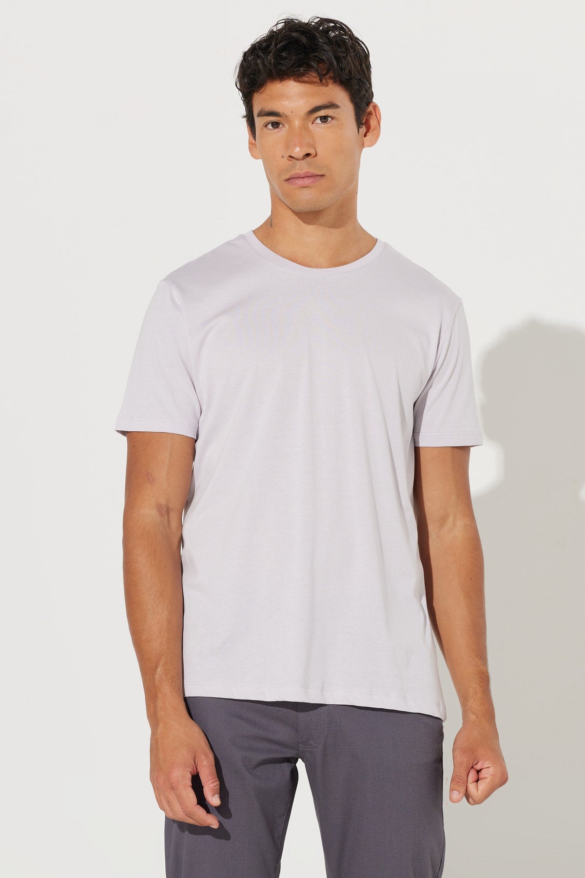  Мужская сиреневая облегающая футболка Slim Fit из 100% хлопка с круглым вырезом и короткими рукавами