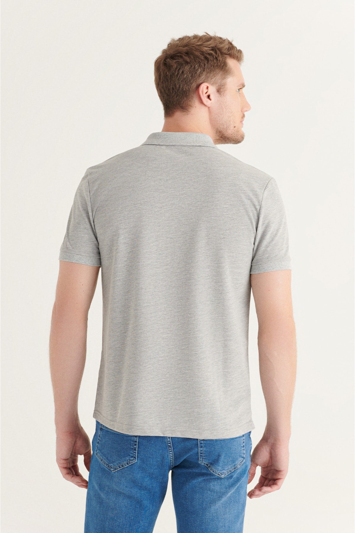  Мужская серая дышащая футболка из 100 % хлопка стандартного кроя с воротником-поло стандартного кроя E001004