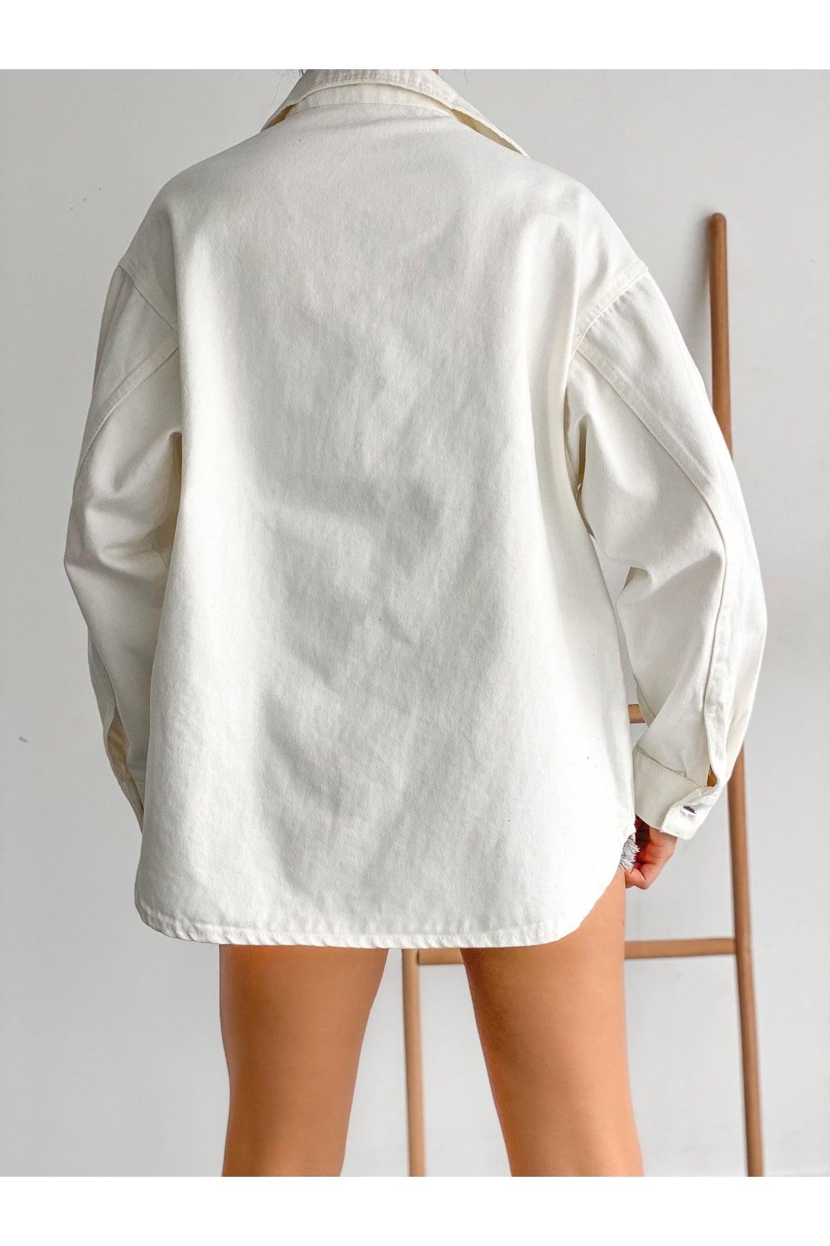 Women's Oversize Long Sleeve Double Pocket Shirt Jacket Off White - Swordslife