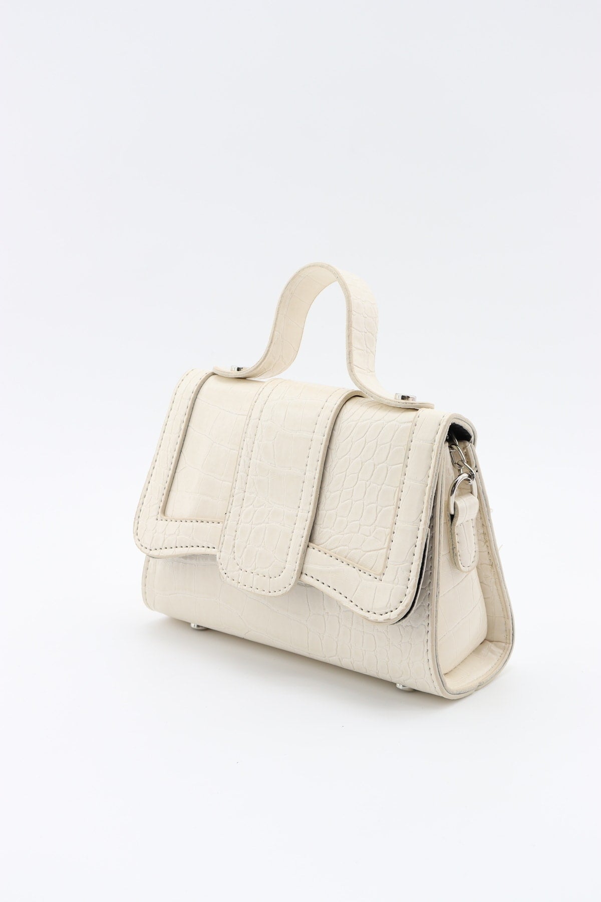 Women'S Cream Leather Chain Strap Mini Hand And Shoulder Bag