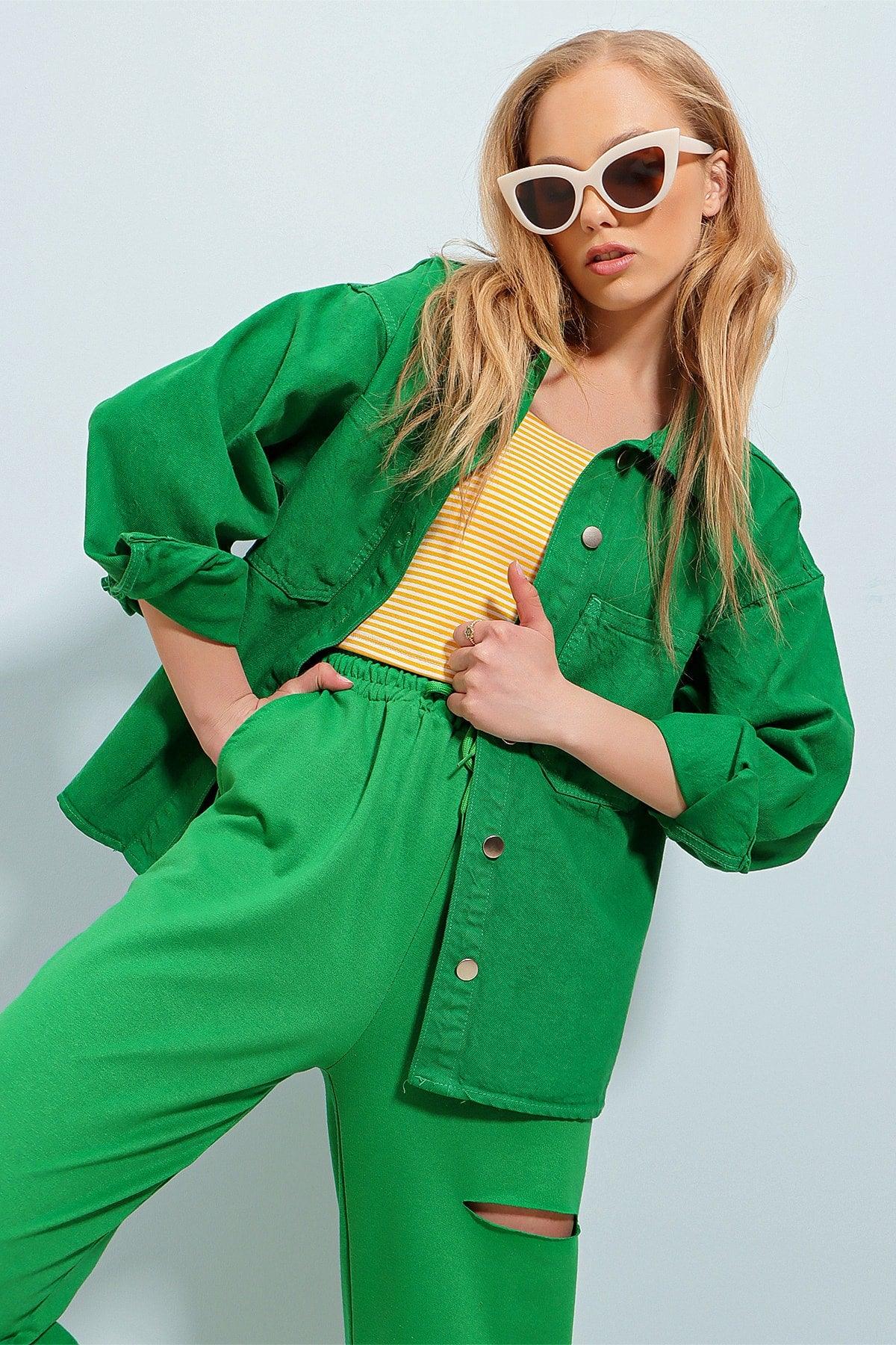 Women's Green Double Pocket Washed Oversize Denim Jacket ALC-X8152 - Swordslife