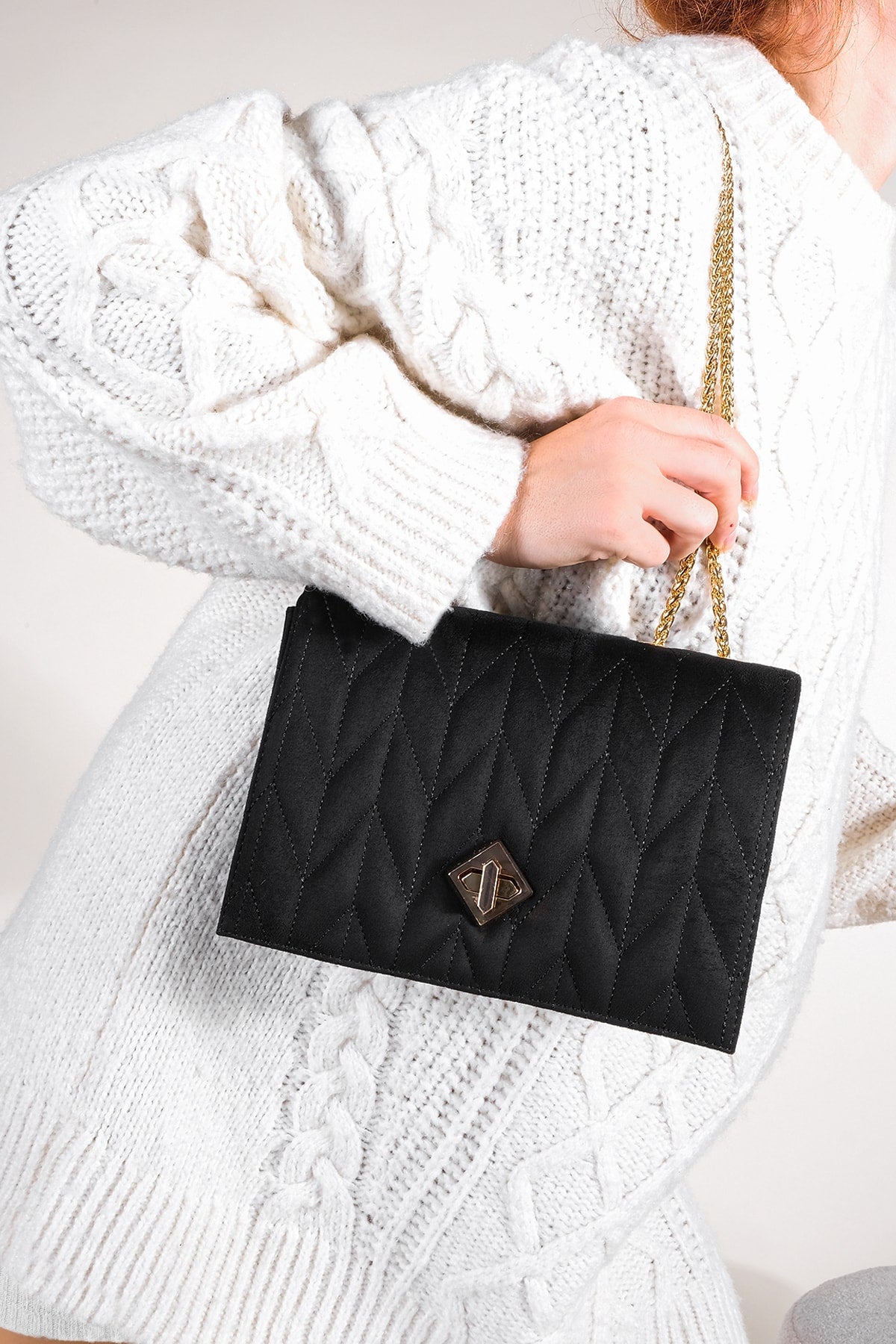 Women's Gold Color Chain Shoulder Bag Delbin Black Suede