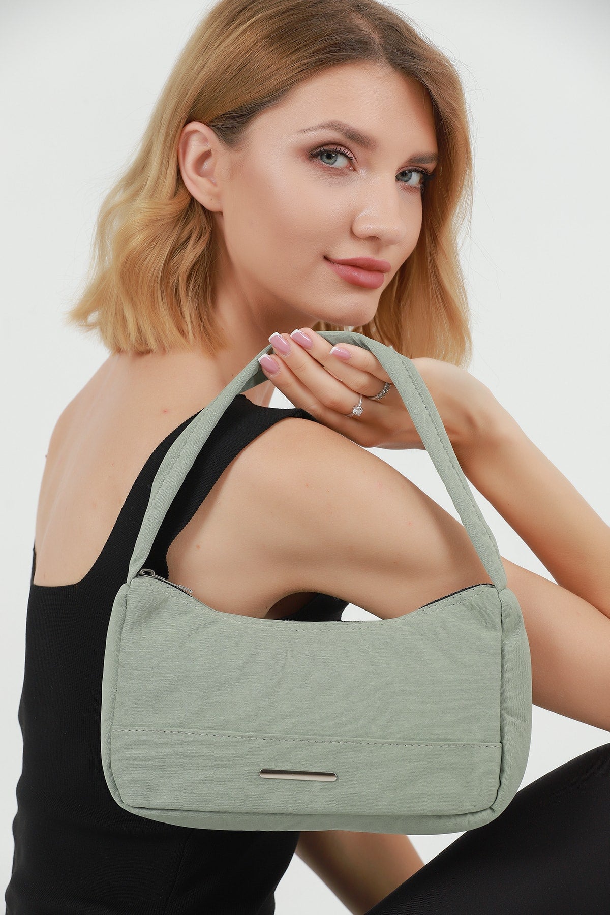 Green U26 Single Zipper Section Canvas Fabric Women'S Daily Baguette Hand And Shoulder Bag U:13 E:25 G:6