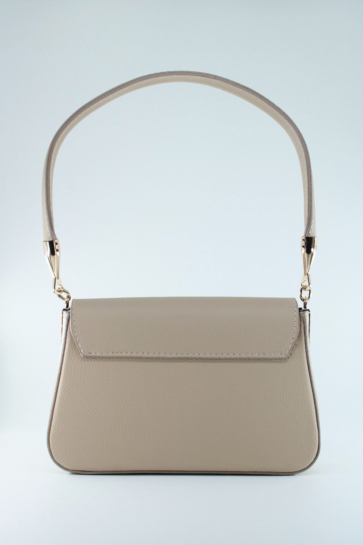 Women'S Beige Textured Magnet Clamshell Lined Hand And Arm Bag